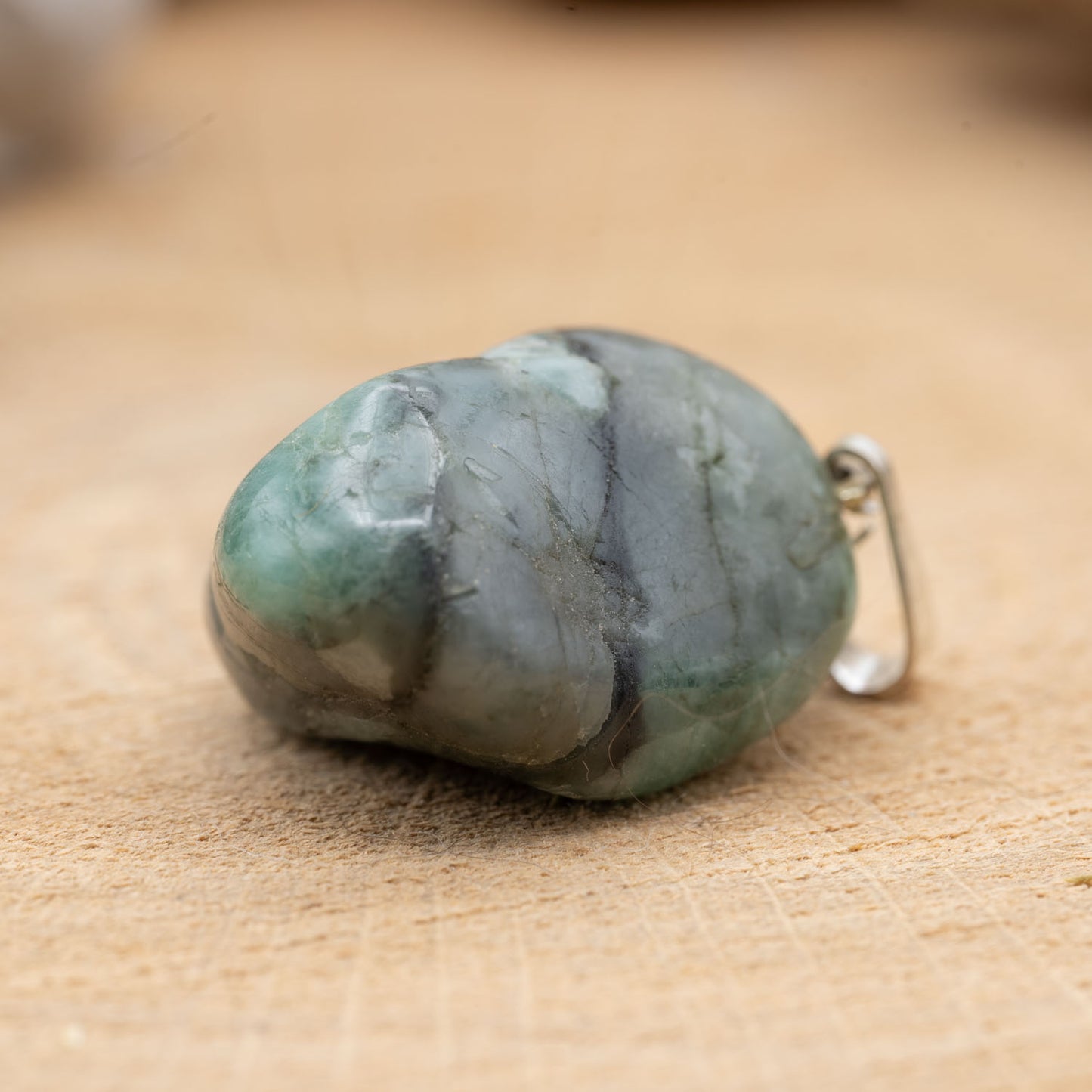 Émeraude - Pendentif en Pierre roulée