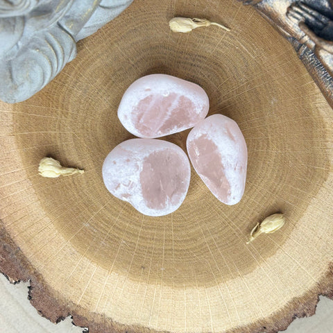 Quartz Rose - Emma Egg poli sur une face